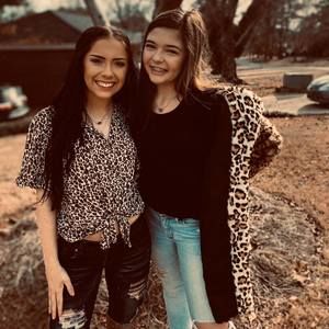 Meet your Posher, Skylar